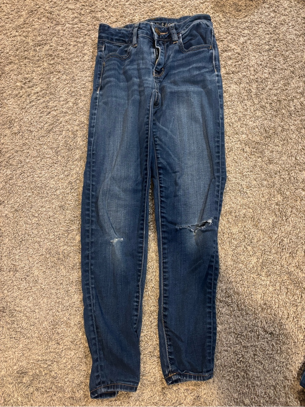 American Eagle Outfitters Dark Blue Skinny Jeans with Knee Distress